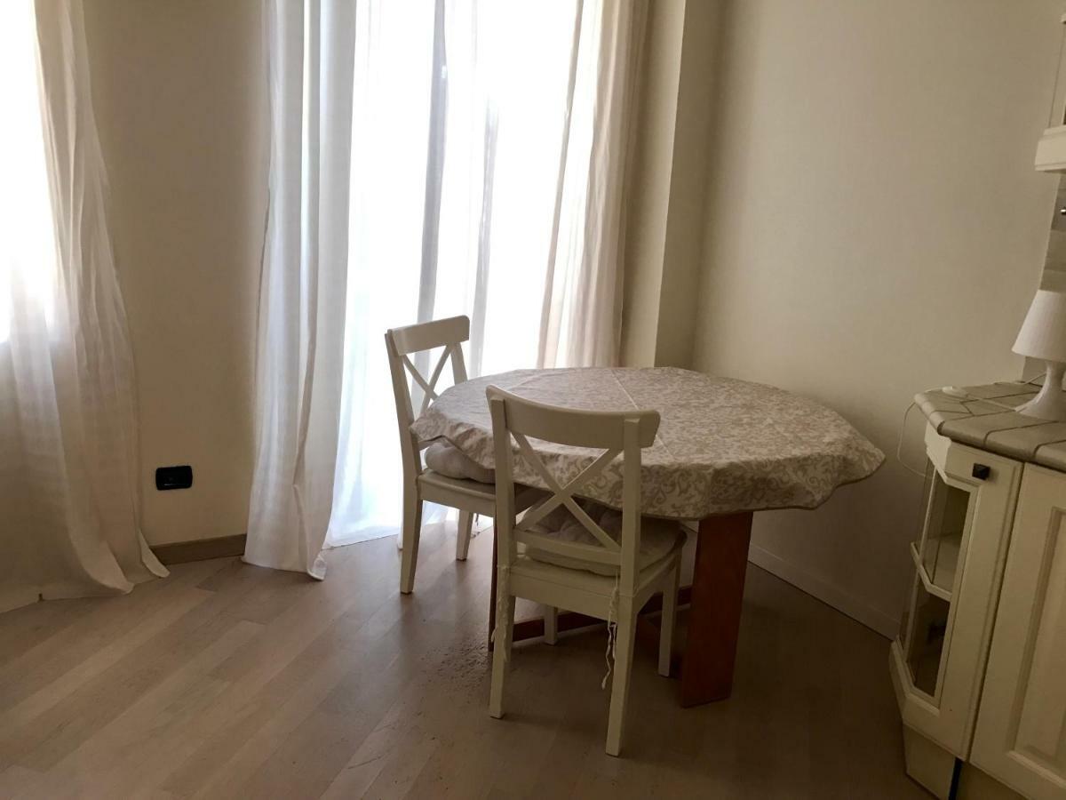 Downtown Apartment มิลาน ภายนอก รูปภาพ