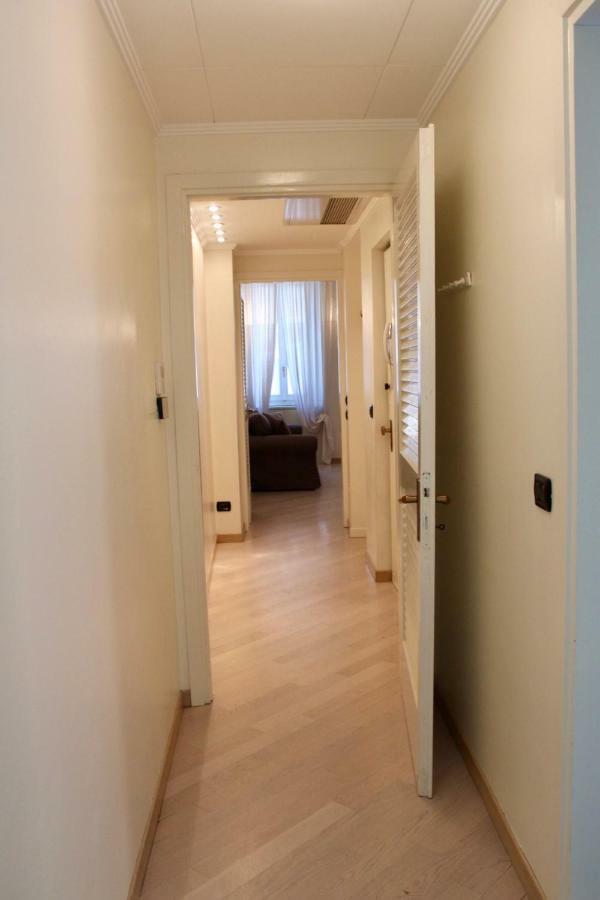 Downtown Apartment มิลาน ภายนอก รูปภาพ